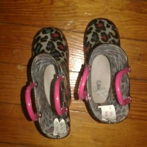 Toddler size 67 rain boots colored leopard